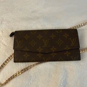 Louis Vuitton Monogram Sarah Wallet - with D-ring attached